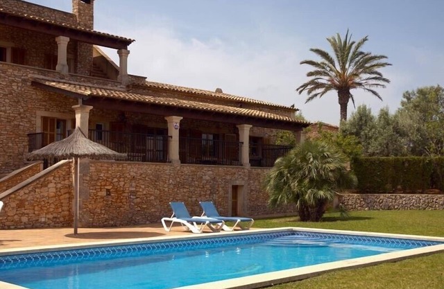 Pretty and calm house, 1km away from the beach