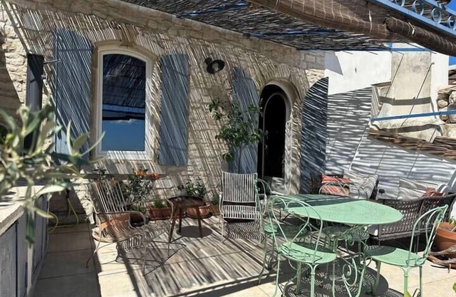 Pretty atypical house