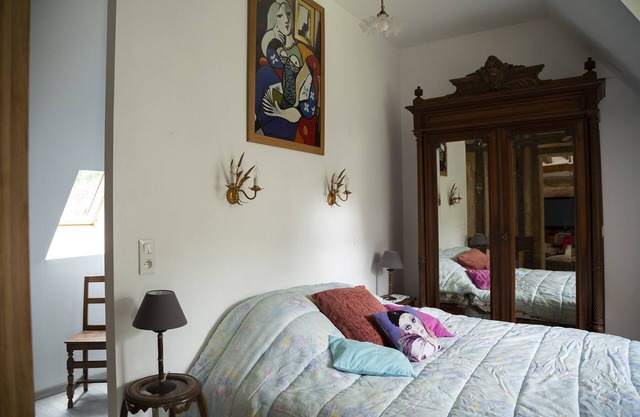 Pretty Norman cottage with indoor and heated pool, sauna and spa