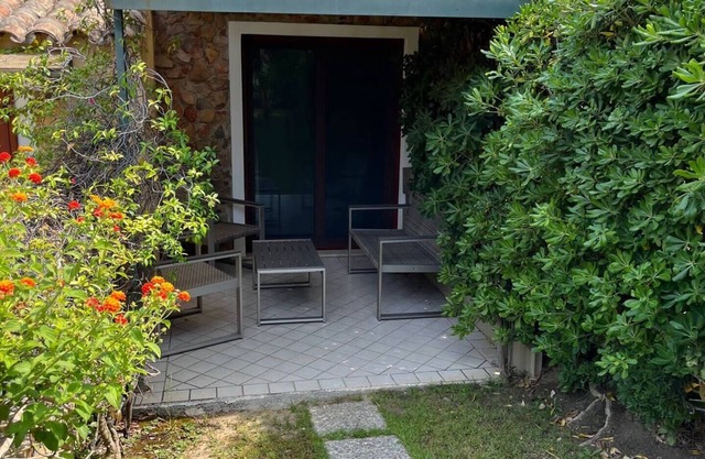 Pretty villa a stone's throw from the sea and the center.