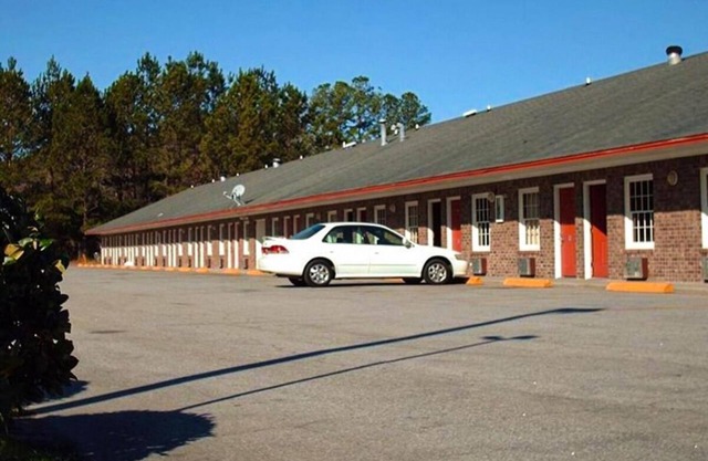 Prime Location! 4 Convenient Units, Free Parking, Near Harold Turpin Park