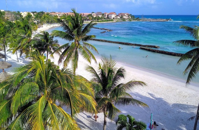 PRIME Location, Gorgeous Sweeping Views, PH right on the Beach, Villas del Mar 1