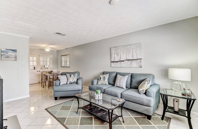 PRIME LOCATION! Updated Townhome Close To Amelia Island Gems!