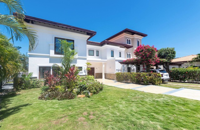 Pristine Bay 1005- Villa Loce