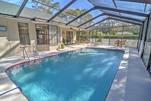 Pristine Spring Hill House with Private Pool and Lanai