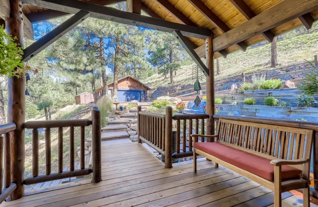 Privacy, luxury, close in and gorgeous view