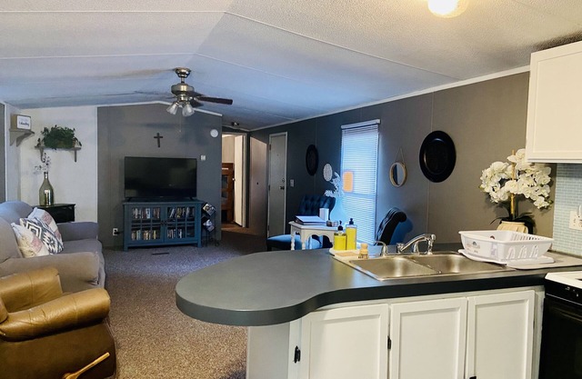 Private 2 bedroom home on nearly 8 acres. Sits within 15 minutes of 3 lakes.