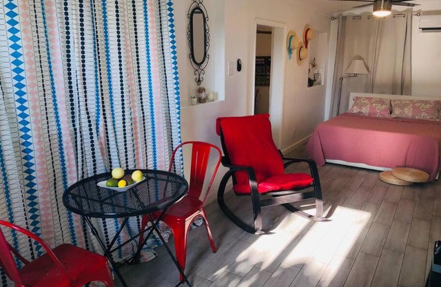 Private and Comfy Cabin near to MIA airport