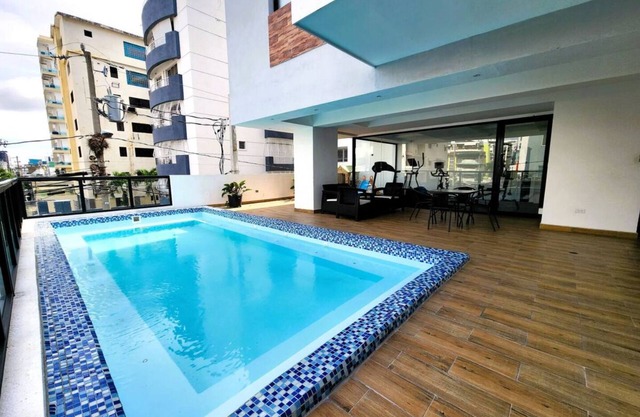 Private apt 2BR, 1 KING bed and pool.n