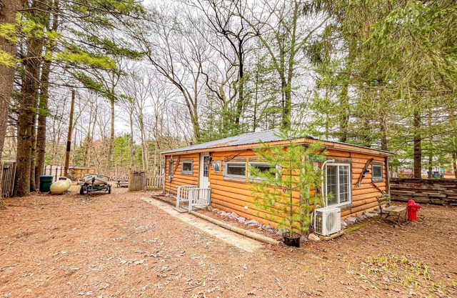 Private,backyard BBQ,campfire, kayak,fish,Wis Dells,UTV,hike,winery,swim,pets,