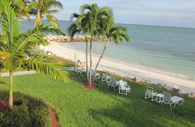 Private Beach-Pool-King Bed-No Stairs-Family Friendly-Relax-Play Together!