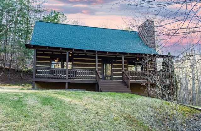 Private cabin, King Suite, Fish, Kayak, Hike, Swim