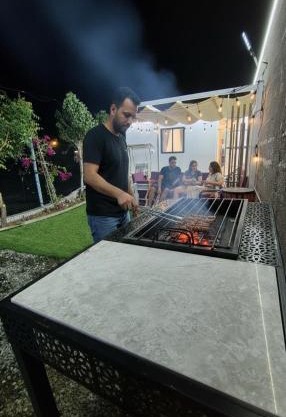 Private Chalet with Pool & Breakfast شاليه خاص مع مسبح و إفطار