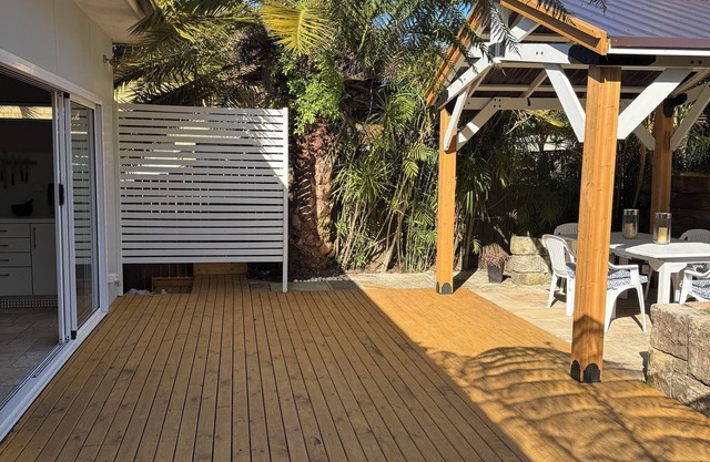 Private, clean and convenient home, close to beaches, transport and restaurants.