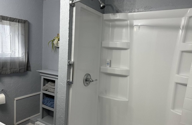 Private Cozy Country Setting