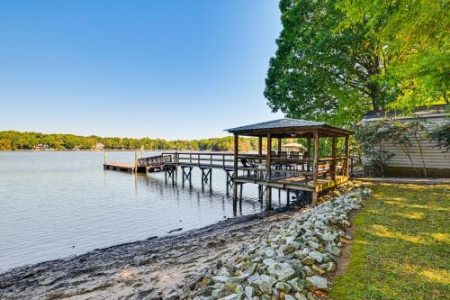 Private Dock and Beach! Lake Norman Cottage Hideaway