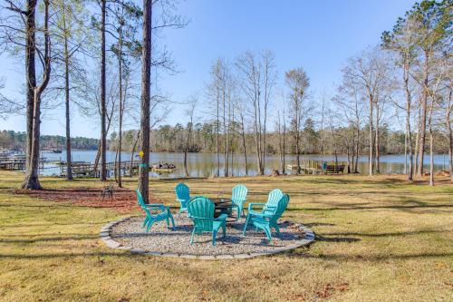 Private Dock, Fire Pit Lake Murray Family Escape!
