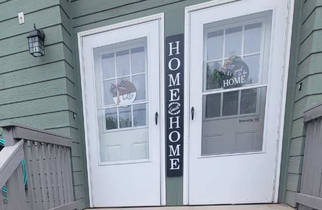 Private Duplex - 10 Beds 6 bedrooms!