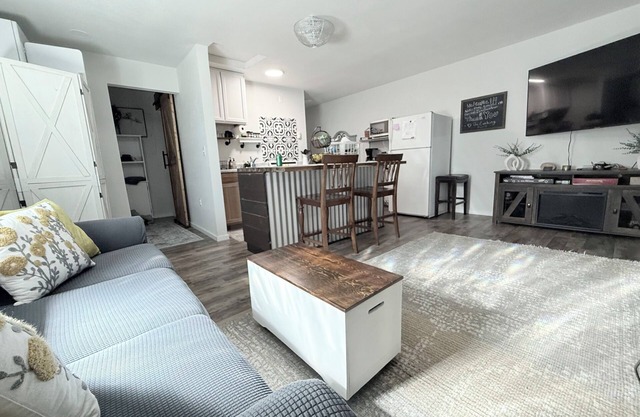 Private Entrance Guest Suite Apartment