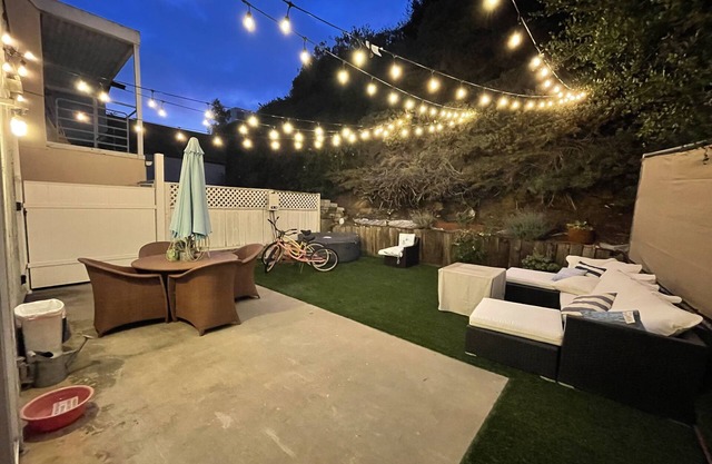 Private Entrance Suite w/Back Yard in North PB