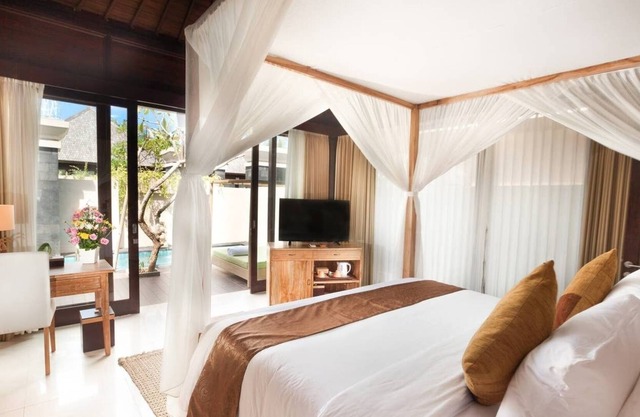 Private Family Suite with Pool and Beach Access