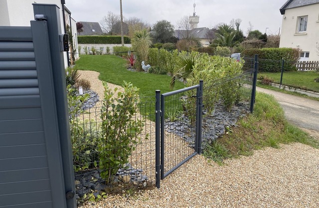 Private garden apartment in new house