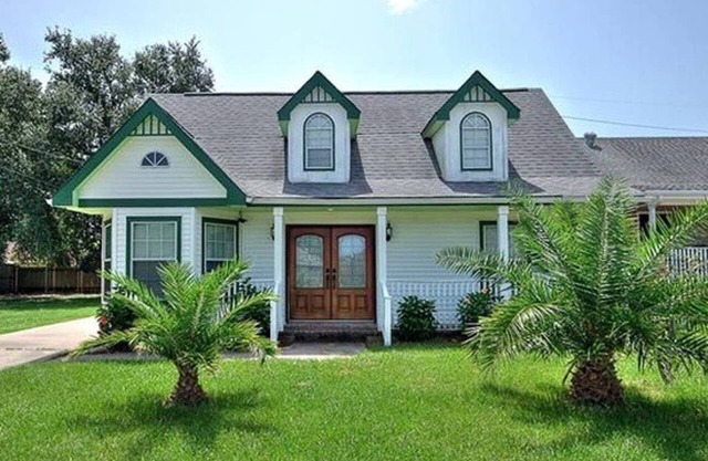 Private Guest House Near Downtown