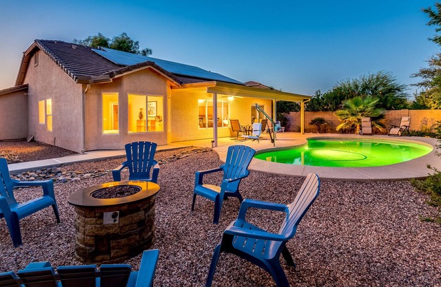 Private Heated Pool and Firepit Surprise Home! 30 Night minimum!