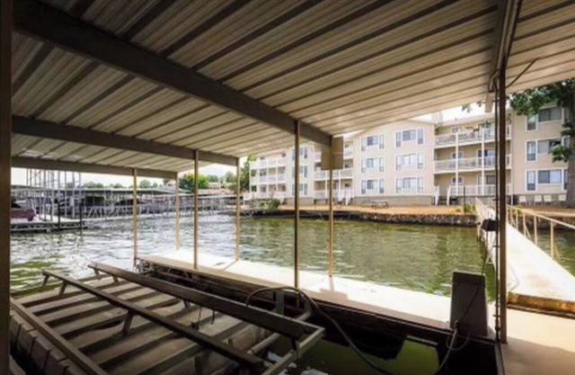 Private Lakefront Condo W/Boat Slip