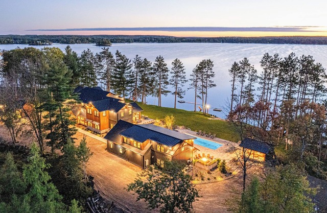Private Lakeside Oasis | 21-Bedrooms | Sleeps 85+