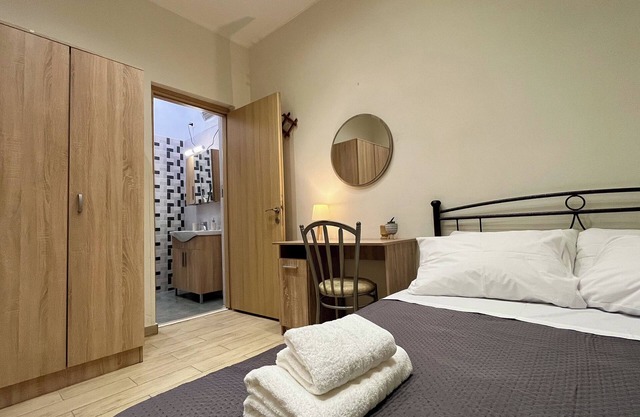 Private Modern Cozy House at the Center