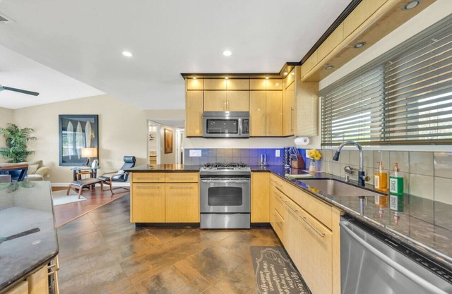 Private Oasis - 10 Min to Folsom Lake