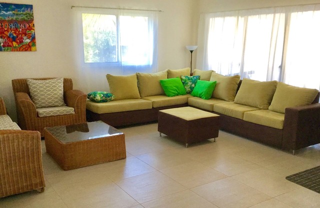 Private oceanfront paradise, large 5 br 5 bath 2 story house