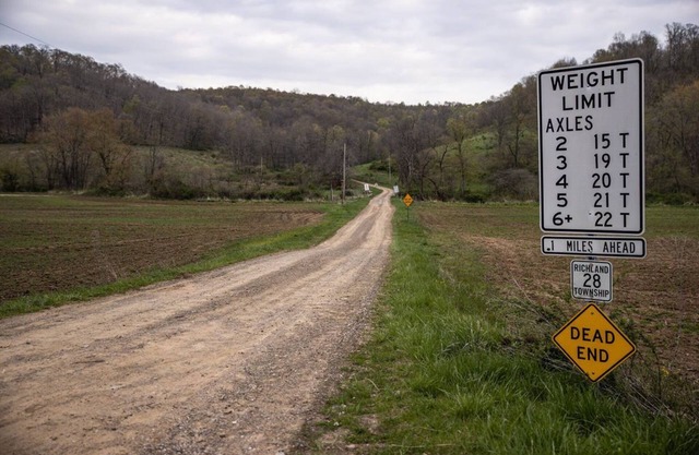 Private, peaceful, and secluded cabin in the woods - the perfect getaway!