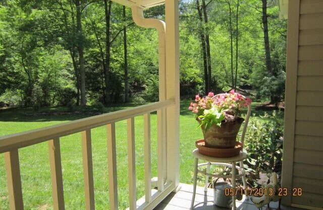 Private, Peaceful Cottage on the Chestatee River and Dahlonega Plateau