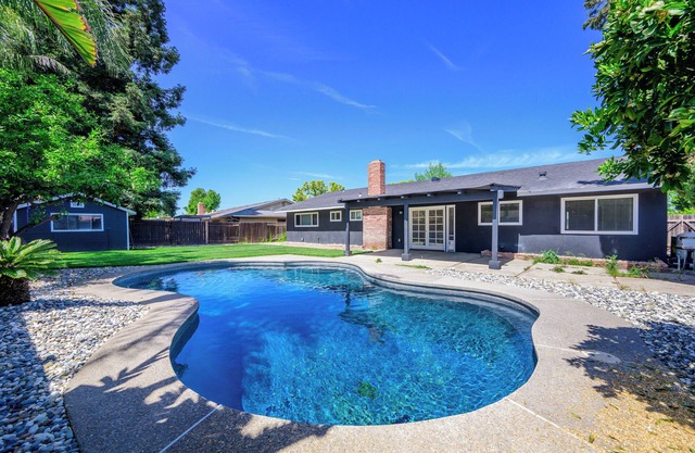 Private Pool｜Cozy 4b2b｜Garage access｜Flex-Lease｜Instant Tour #42354
