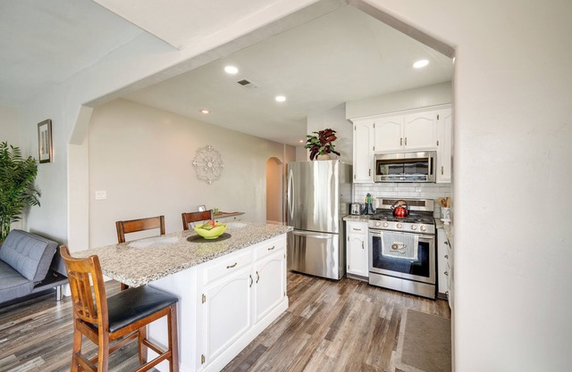 Private Pool & Patio: Pet-friendly Bakersfield Gem