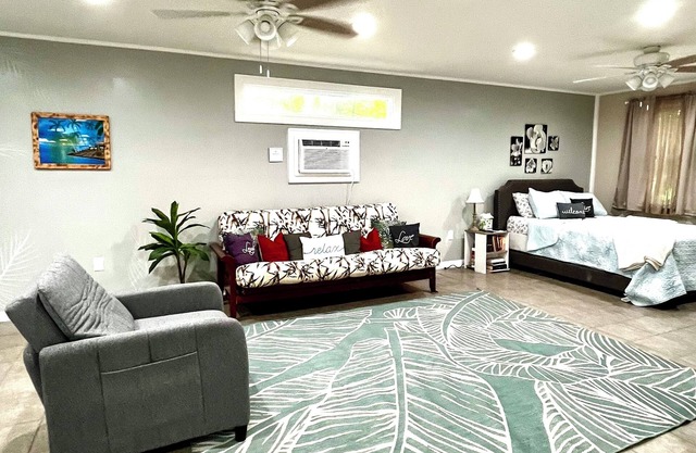 Private & Quiet Remote Guest House Close to Beach