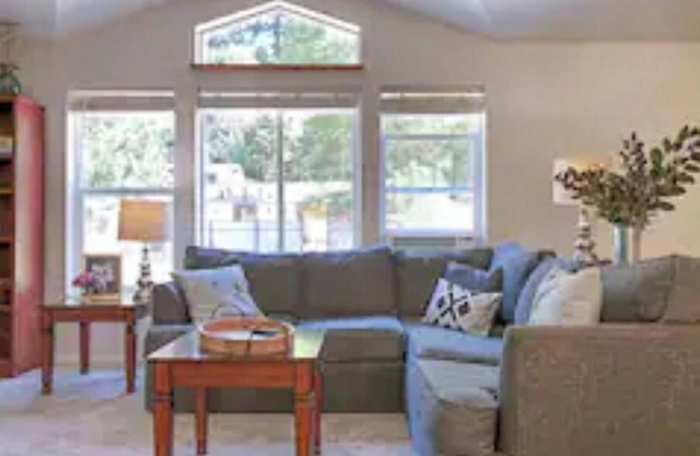 Private, Quiet, Willow Creek Retreat