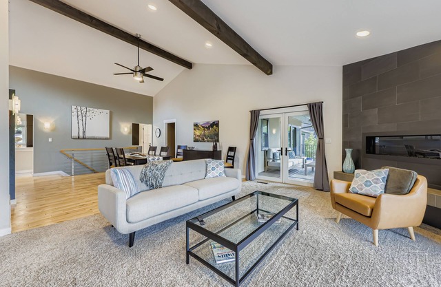 Private Retreat 4 BDR Near Baseline Reservoir