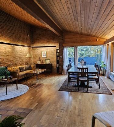 Private room - 1 in a luxury villa CHALET STYLE