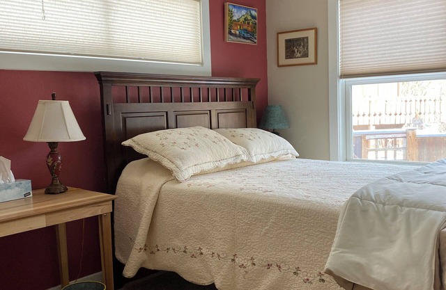 Private room & bath in Rocky Mt foothills with kitchenette, private entrance!