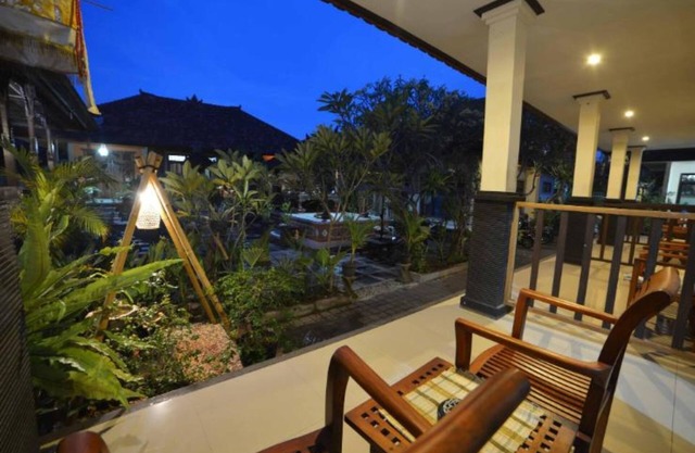 Private Room in Balinese House, Poppies Lane, Legian Kuta Near Beach (SNTH)
