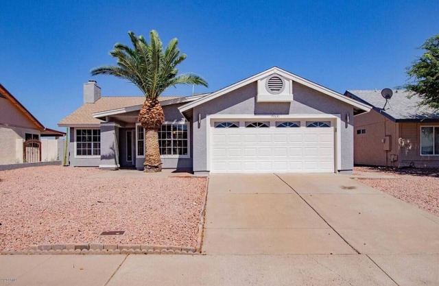 Private room in Pool home-1