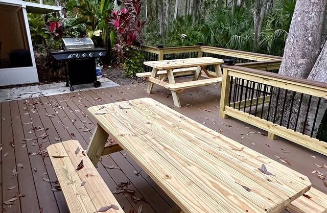 PRIVATE Salt Spring spacious home! Kayaks included!