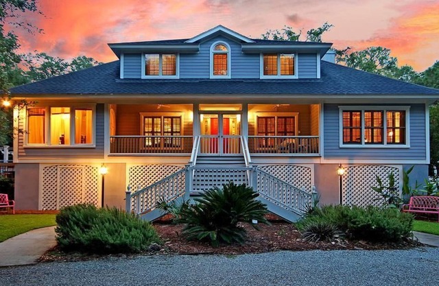 Private Showplace w/ Pool; Multiple Decks; Poolside Gazebo; 3 Miles to Beach Access; Cable TV/WiFi