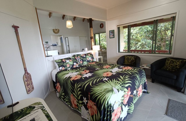 Private Studio Lagoon Views | Kukupa