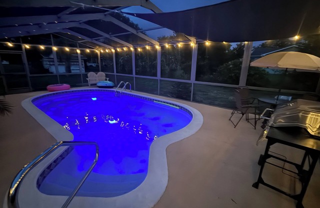 Private Studio with Pool Access near Springs