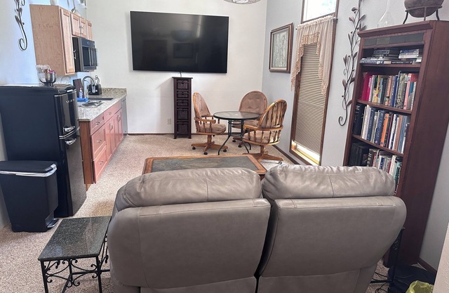 Private Suite: 2 Bedrms FamilyRoom Bath Kitchen AC