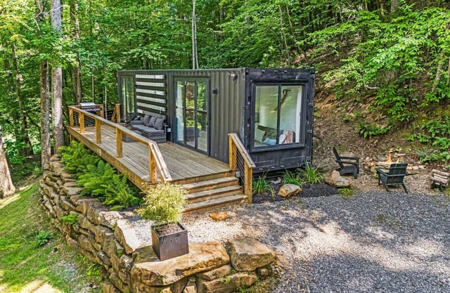 Private Villa - “Elevation” 5 Star @ Basecamp